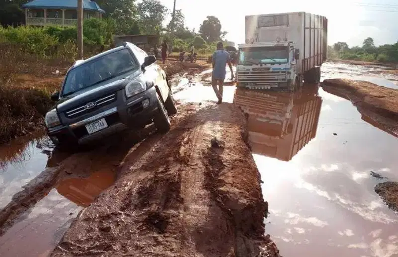 Nigeria: Federal roads across Nigeria: A daily struggle for commuters