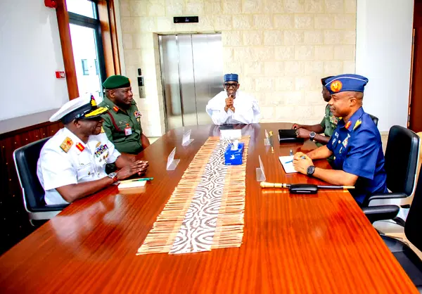 Nigeria: National Security Adviser meets Service Chiefs over Trump’s threat