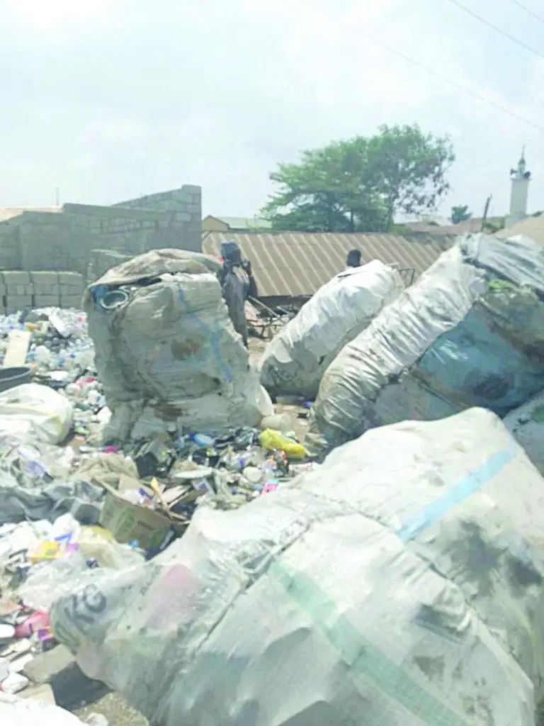 Nigeria: Abuja satellite town dumpsite residents lament hellish stench